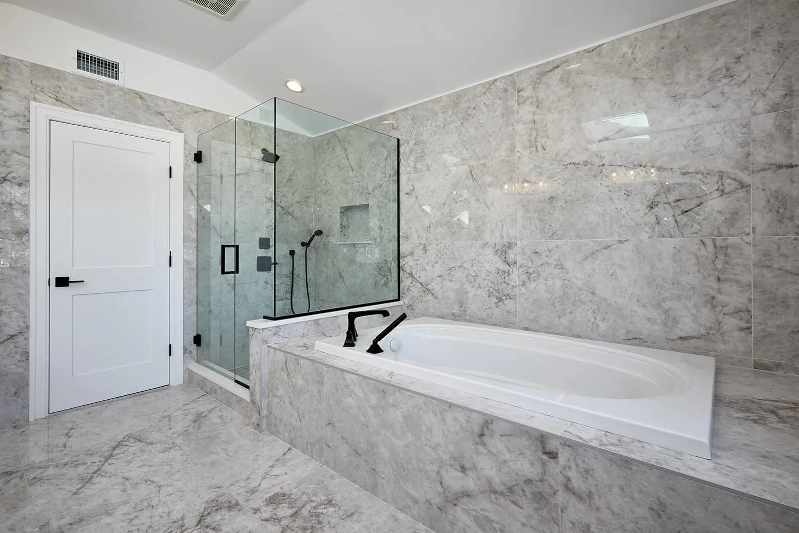 Slide 5: Luxurious bathroom with a bathtub